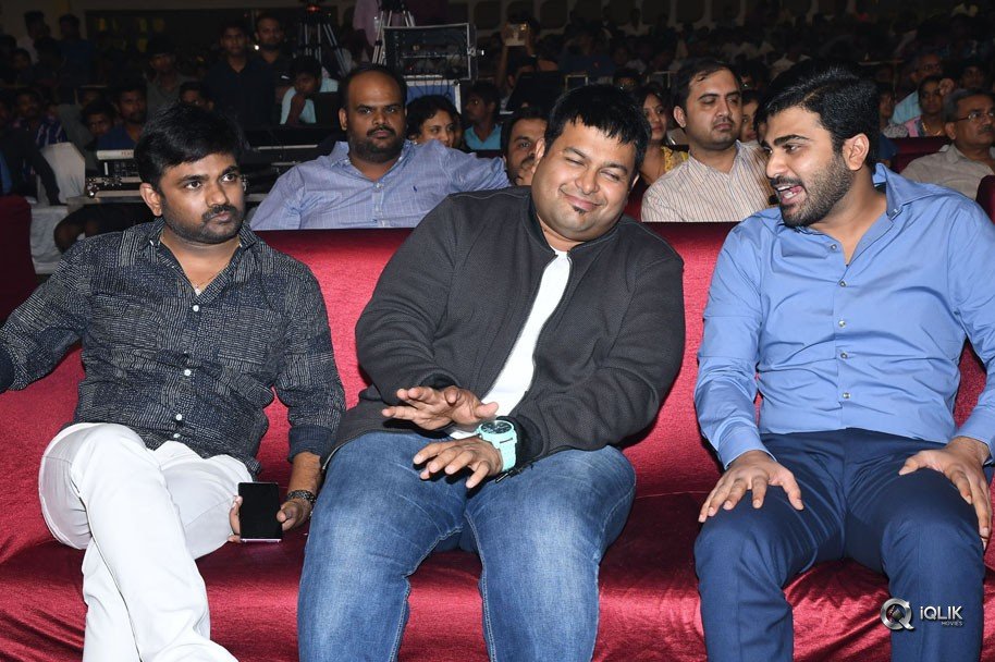 Mahanubhavudu-Movie-Pre-Release-Function